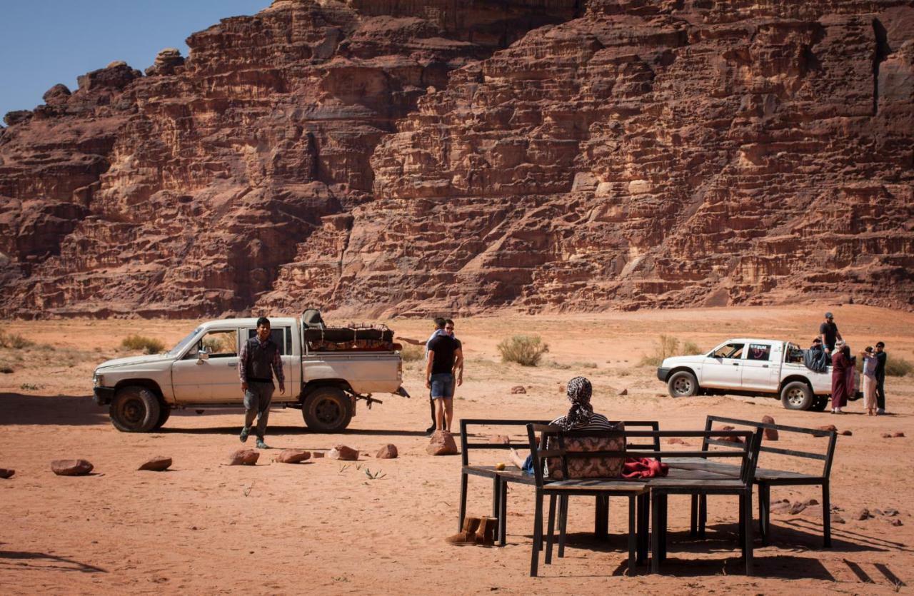Arabian Nights Hotel Wadi Rum Exterior photo